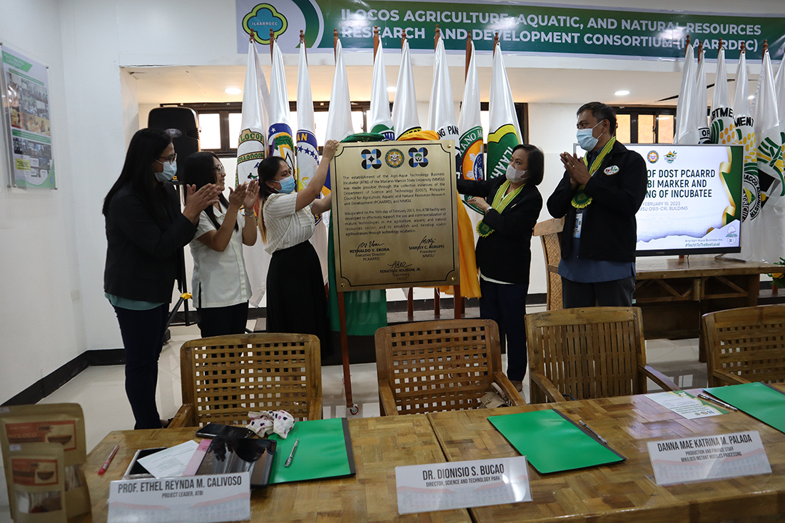 MMSU-ATBI team, led by Ms. Ethel Reynda Calivoso, together with the DOST Region 1 Provincial Director Engr. Benjamin S. Mercado, Jr. and MMSU Vice President for Academic Affairs Dr. Prima Fe R. Franco unveiled the ATBI Marker (Image credit: MMSU-ATBI)