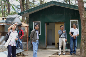 The group at the Etag Project site.