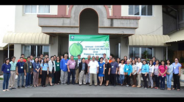 The participants led by PCAARRD Executive Director Patricio  S. Faylon (middle-left) during the Annual Coconut R&D Program Review and Planning Meeting.